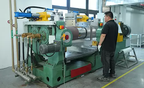  ورشة خلط المطاط 