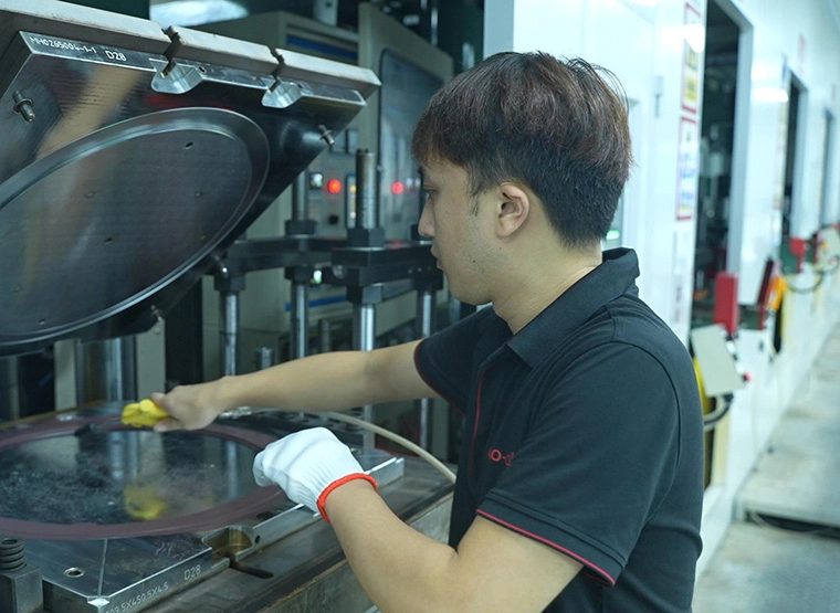 معلومات عنا