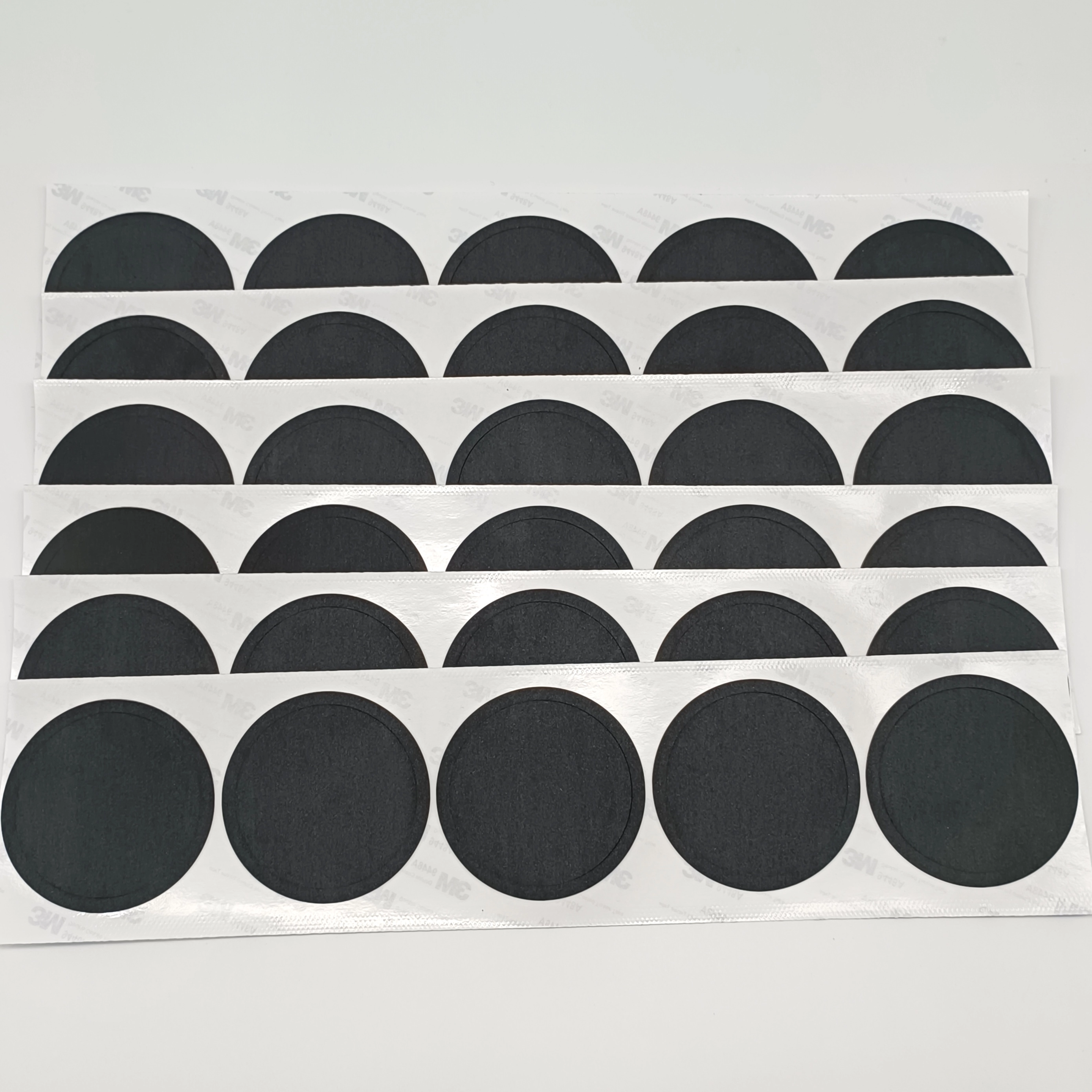 حشوات رغوية من السيليكون لاصقة من 3M